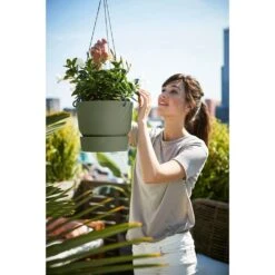 Elho 24cm Leaf Green Greenville Hanging Basket Planter -Elho Shop 8711904332440 4